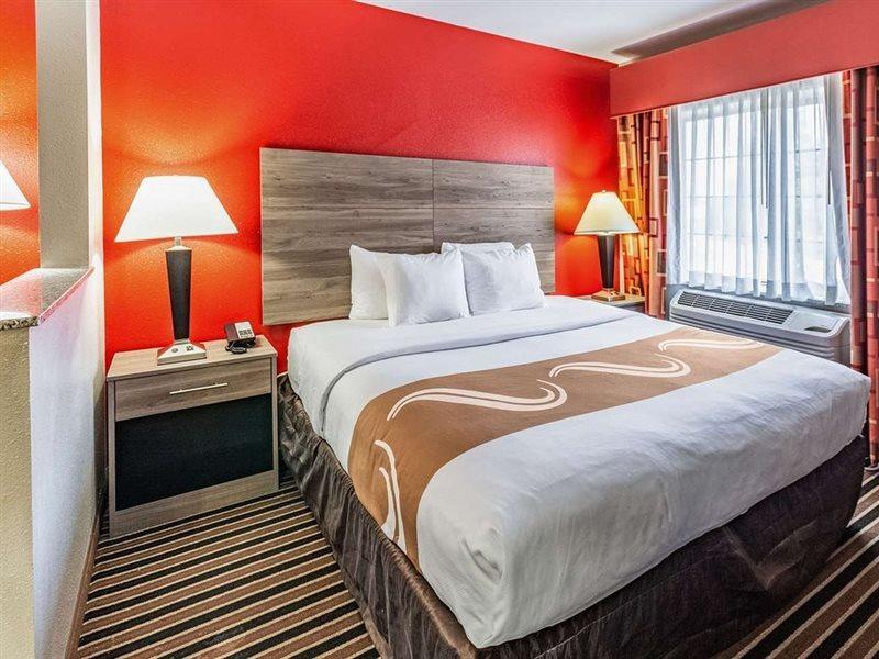 Quality Suites I-44 Tulsa Zewnętrze zdjęcie