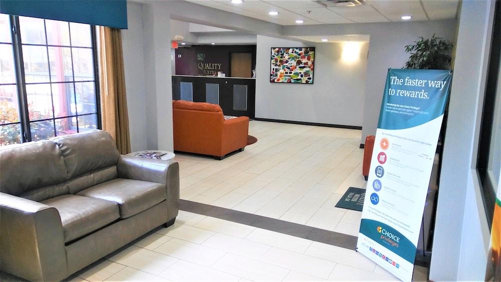 Quality Suites I-44 Tulsa Zewnętrze zdjęcie