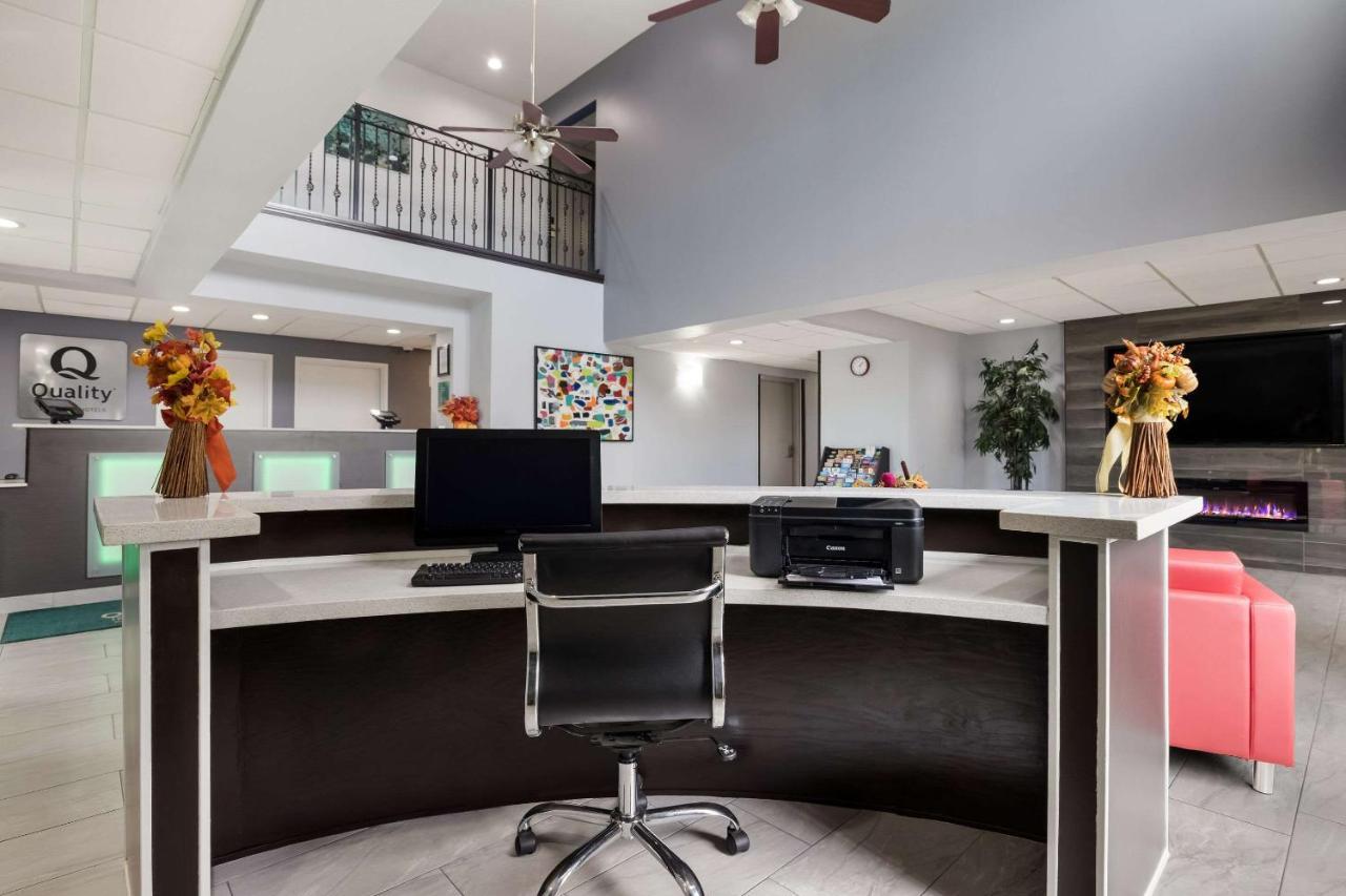 Quality Suites I-44 Tulsa Zewnętrze zdjęcie