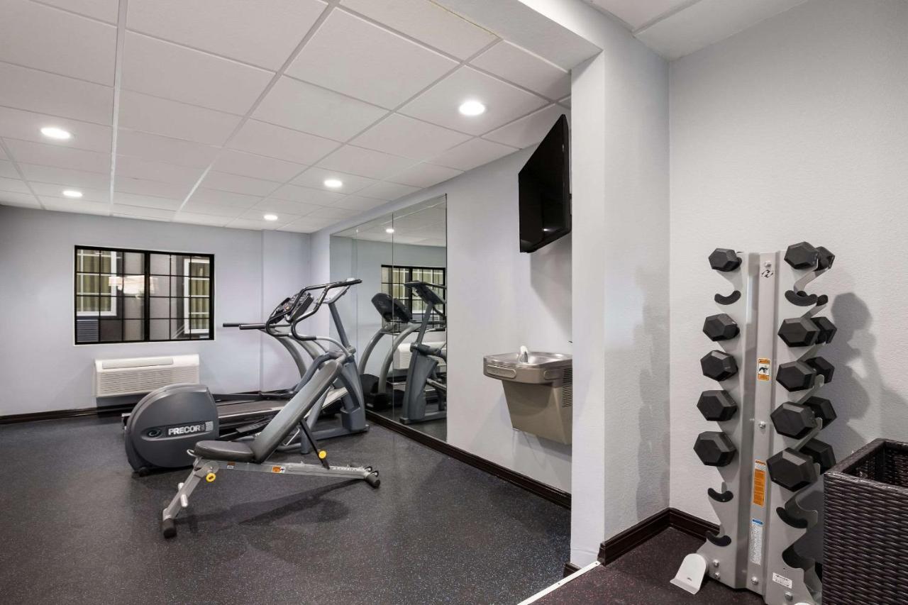 Quality Suites I-44 Tulsa Zewnętrze zdjęcie