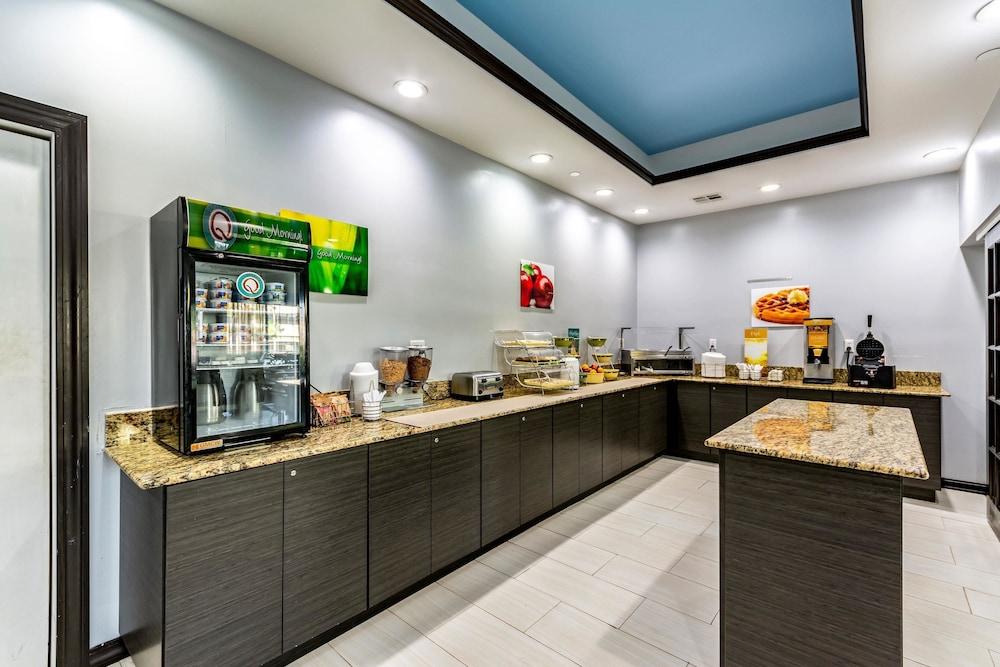 Quality Suites I-44 Tulsa Zewnętrze zdjęcie